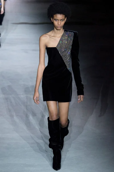Look 84